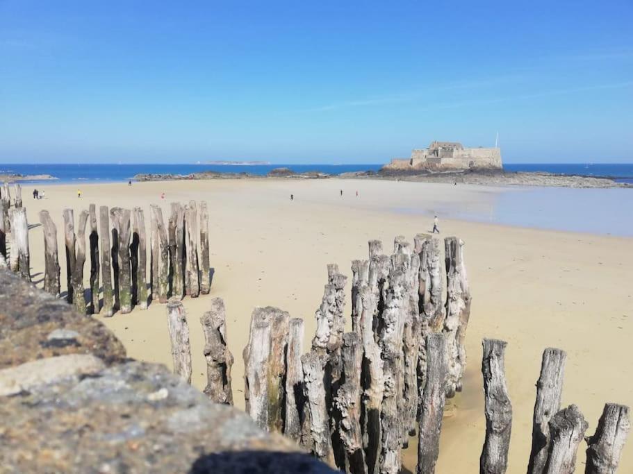 Dinard : Loft De 175 M² - A 150 M De La Plage Exterior foto